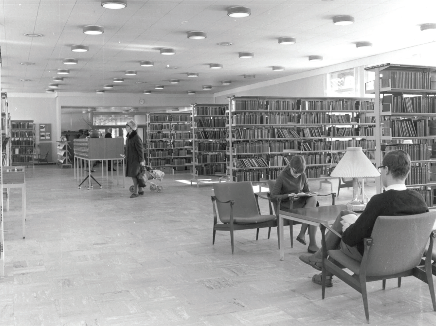 Udlånet, Roskilde Bibliotek, 1960erne. Foto: Henrik Clausen